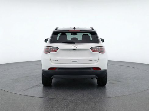 Used 2025 Jeep Compass Limited AWD/4WD image 7
