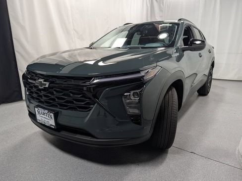New 2026 Chevrolet Trax LT w/ Driver Confidence Package FWD image 7