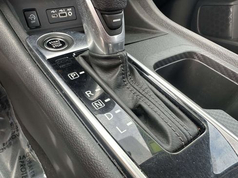 Used 2025 Nissan Sentra SV image 19
