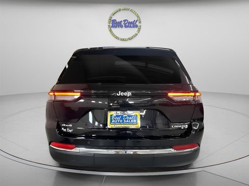 Used 2024 Jeep Grand Cherokee Laredo X w/ Luxury Tech Group I AWD/4WD image 3