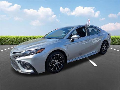 Certified 2024 Toyota Camry SE FWD image 10