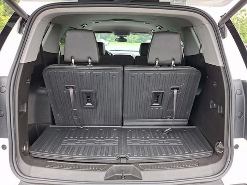 Certified 2023 GMC Acadia SLT AWD/4WD image 29