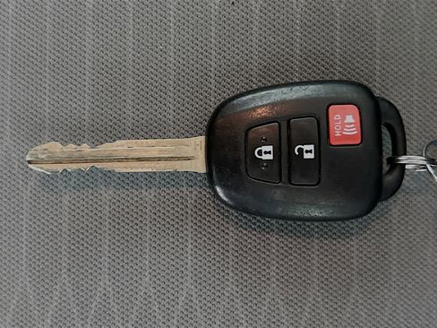 Used 2019 Toyota Tacoma SR w/ SR Convenience Package RWD image 33