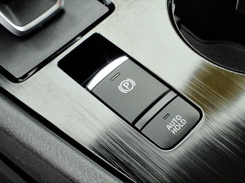 Certified 2023 Nissan Rogue SV AWD/4WD image 19
