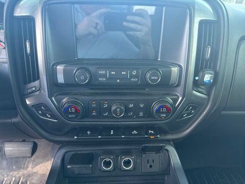 Used 2018 Chevrolet Silverado 1500 LTZ w/ Sport Package AWD/4WD image 10