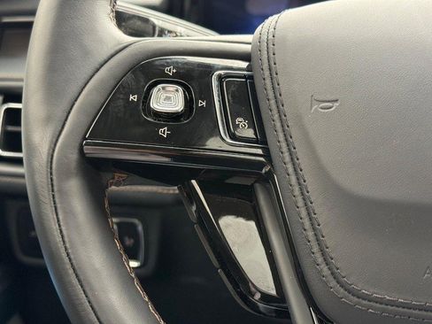 New 2026 Lincoln Aviator Reserve w/ Luxury Package image 10