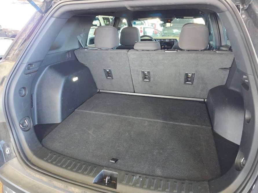 Used 2026 GMC Terrain Elevation FWD image 16