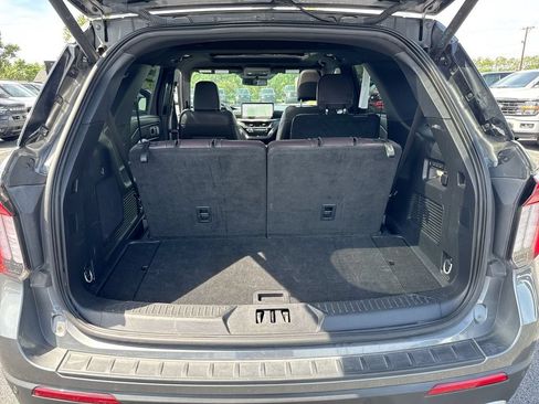Used 2025 Ford Explorer Platinum w/ LUX Leather Package AWD/4WD image 26