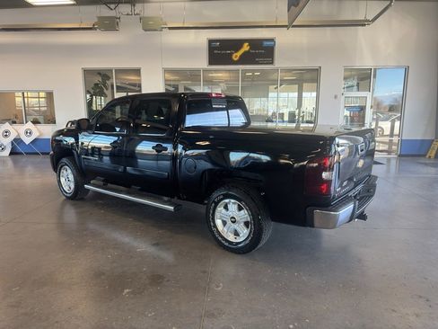 Used 2008 Chevrolet Silverado 1500 LT w/ Suspension Package, Off-Road image 3