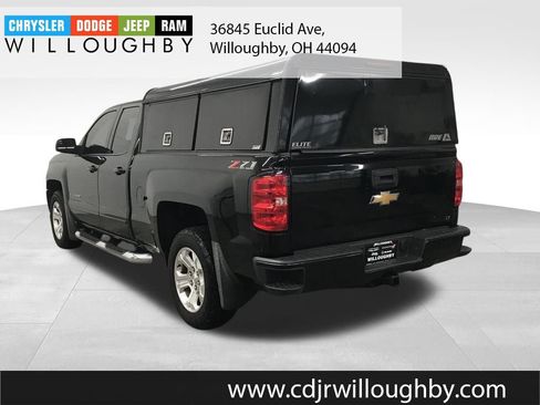 Used 2018 Chevrolet Silverado 1500 LT w/ All Star Edition image 6