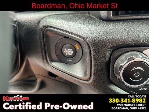 Used 2024 Jeep Gladiator Mojave AWD/4WD image 30