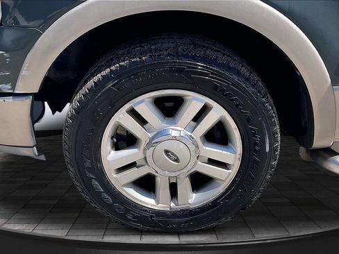 Used 2004 Ford F150 Lariat RWD image 33