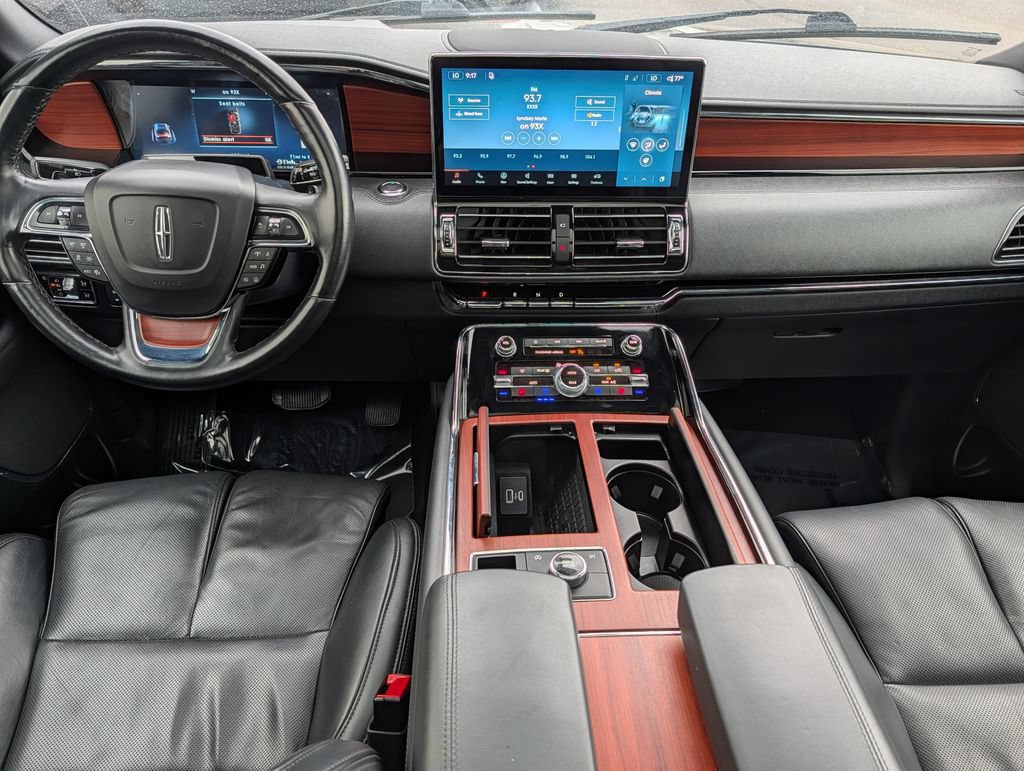 Used 2024 Lincoln Navigator Reserve AWD/4WD image 18