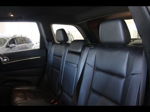 Used 2021 Jeep Grand Cherokee Limited AWD/4WD image 16