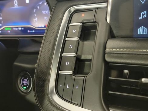 Used 2023 Chevrolet Tahoe Premier AWD/4WD image 29