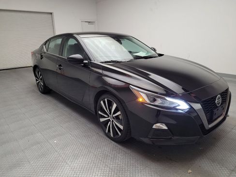 Used 2021 Nissan Altima 2.5 SR image 13