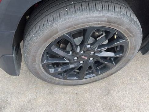 Certified 2023 GMC Terrain SLE w/ Driver Convenience Package image 6