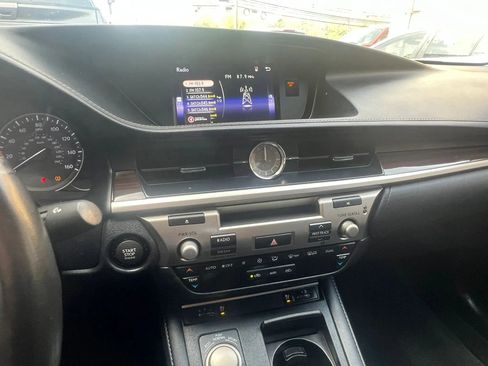 Used 2018 Lexus ES 350 w/ Premier Package FWD image 22