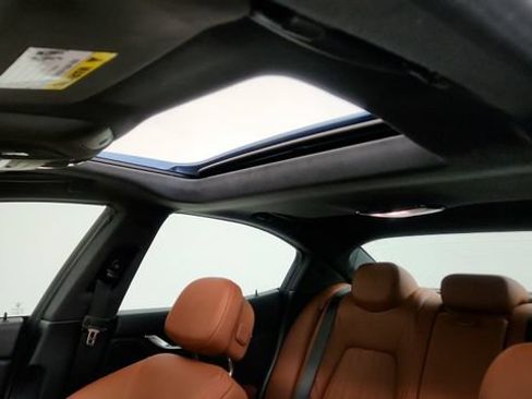 Used 2022 Maserati Ghibli Modena RWD image 75