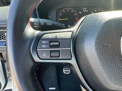 Used 2023 Honda Civic Type R image 16