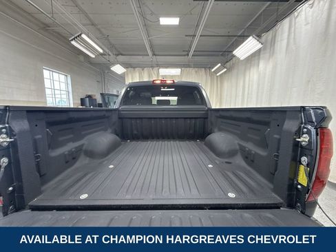 Used 2020 Toyota Tundra SR5 w/ SR5 Upgrade Package AWD/4WD image 34