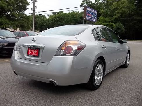 Used 2010 Nissan Altima 2.5 image 3