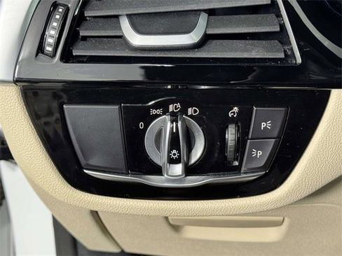 Used 2023 BMW 530i xDrive w/ Convenience Package image 20