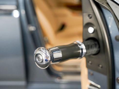 Used 2011 Rolls-Royce Ghost RWD image 32