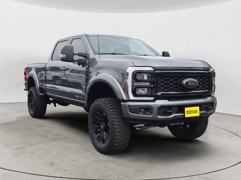 Used 2025 Ford F250 XLT w/ Black Appearance Package AWD/4WD image 3