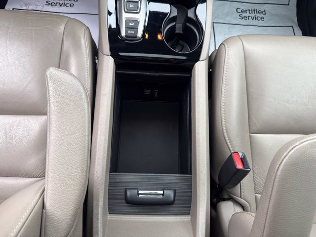 Used 2018 Honda Pilot Touring image 24