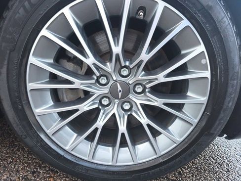 Used 2023 Genesis G80 2.5T image 7