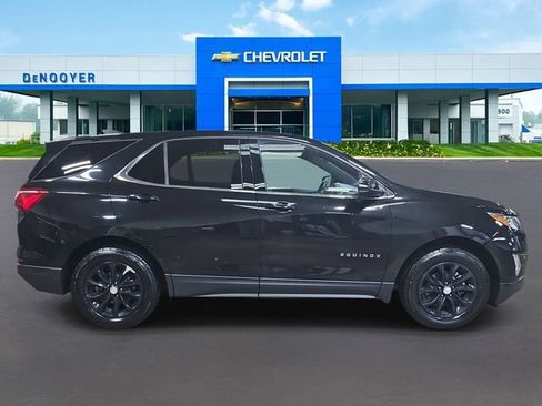 Used 2018 Chevrolet Equinox LT image 4