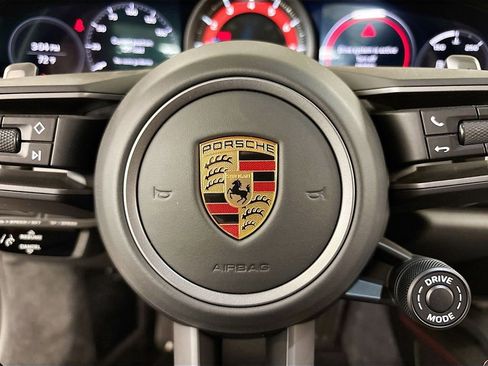 Used 2022 Porsche 911 Targa 4S image 21