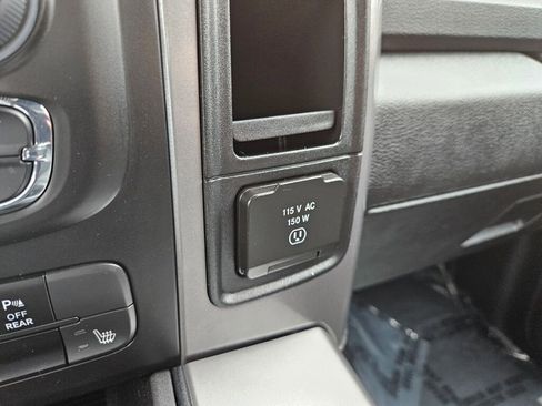 Used 2024 RAM 1500 Warlock AWD/4WD image 29