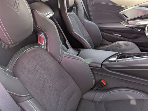 Used 2025 Chevrolet Corvette Z06 w/ Z07 Performance Package image 10