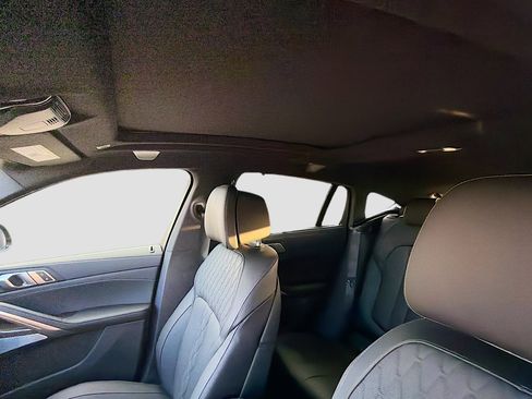 New 2026 BMW X6 M60i image 27