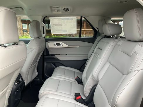 New 2026 Ford Explorer Active w/ Active Comfort Package image 27