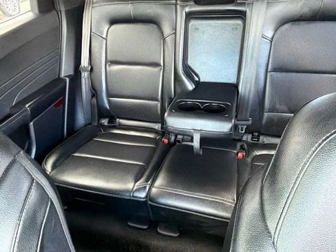 Used 2022 Ford Escape SEL AWD/4WD image 29