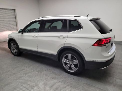 Used 2021 Volkswagen Tiguan SEL FWD image 3