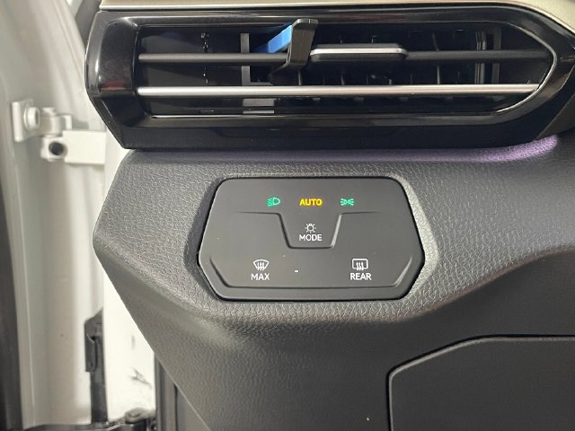 Used 2023 Volkswagen ID.4 Pro RWD image 12