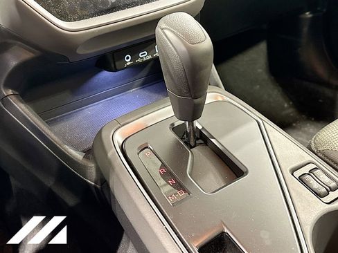 Used 2024 Subaru Crosstrek 2.0i Premium image 18