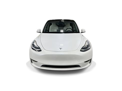 Certified 2021 Tesla Model Y Long Range AWD/4WD image 2