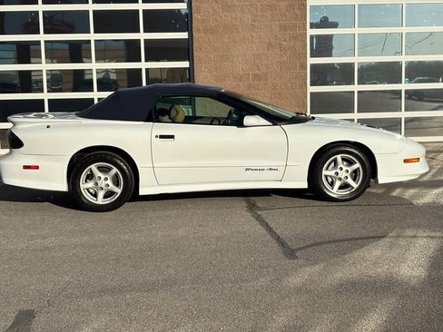 Used 1995 Pontiac Firebird Trans Am image 1