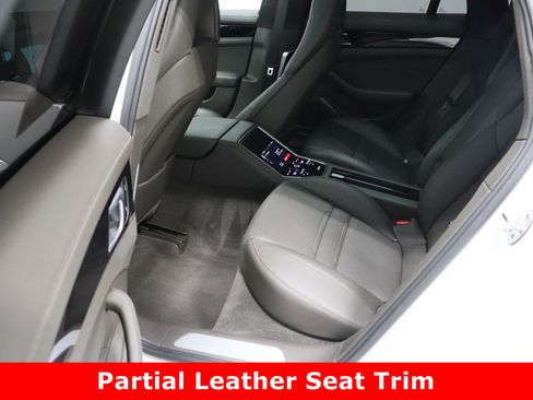 Used 2021 Porsche Panamera 4 image 31