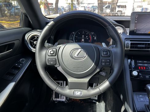 Certified 2022 Lexus IS 350 F Sport image 34