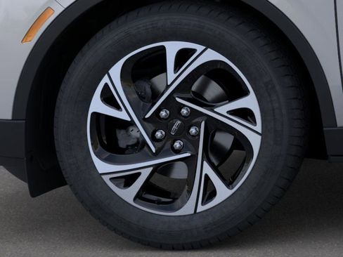 New 2026 Lincoln Nautilus Premier AWD/4WD image 19