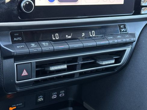 Used 2025 Toyota Camry LE FWD image 20