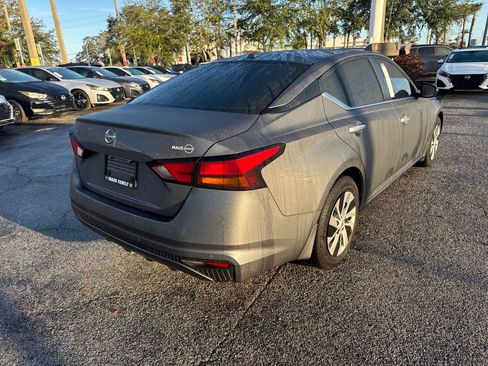 Certified 2025 Nissan Altima 2.5 S image 5