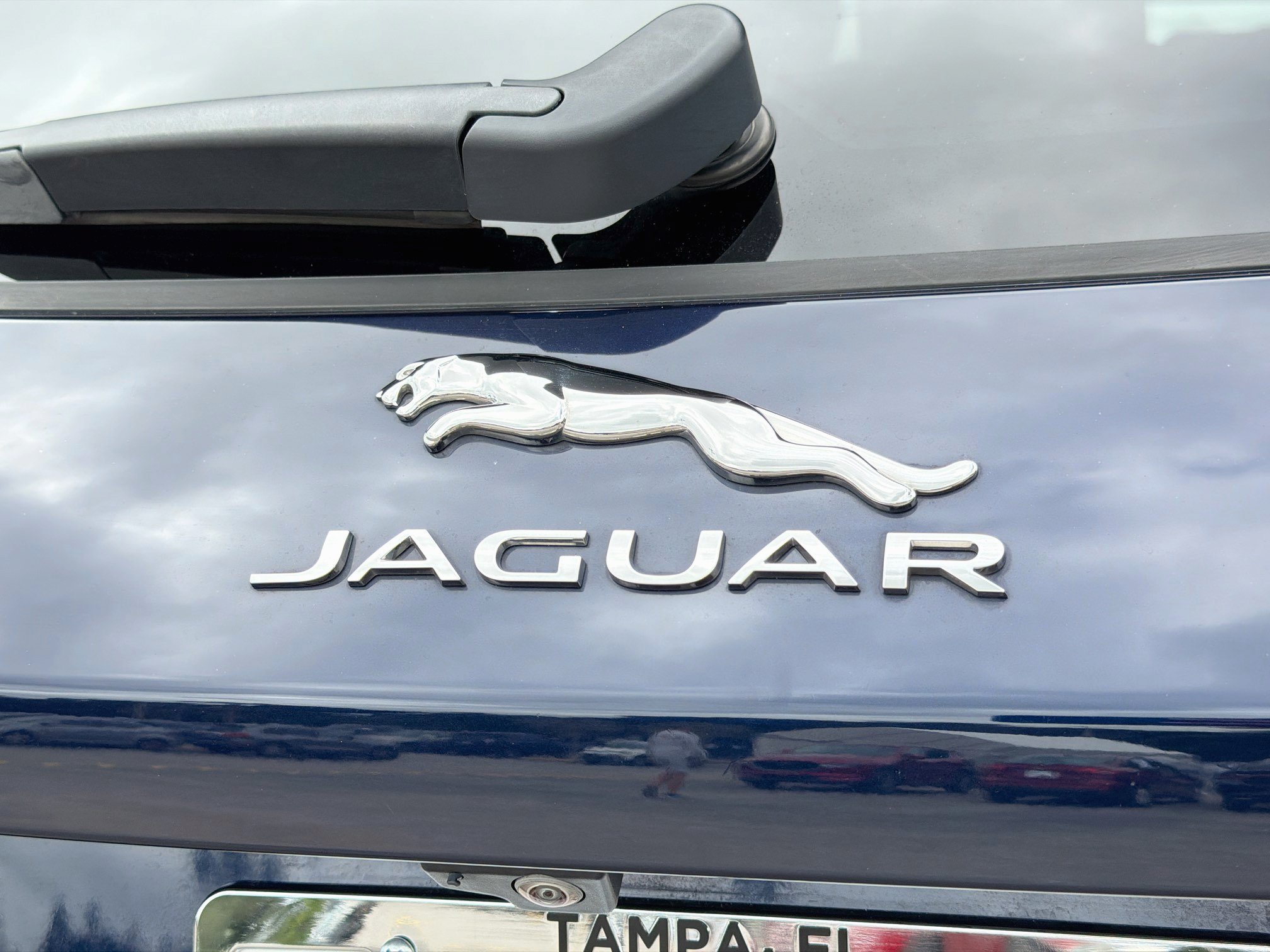 Used 2024 Jaguar F-PACE R-Dynamic S AWD/4WD image 11