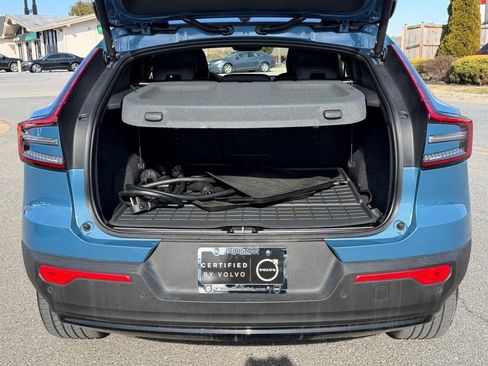Used 2023 Volvo C40 P8 Recharge Plus w/ Protection Package Premier image 17